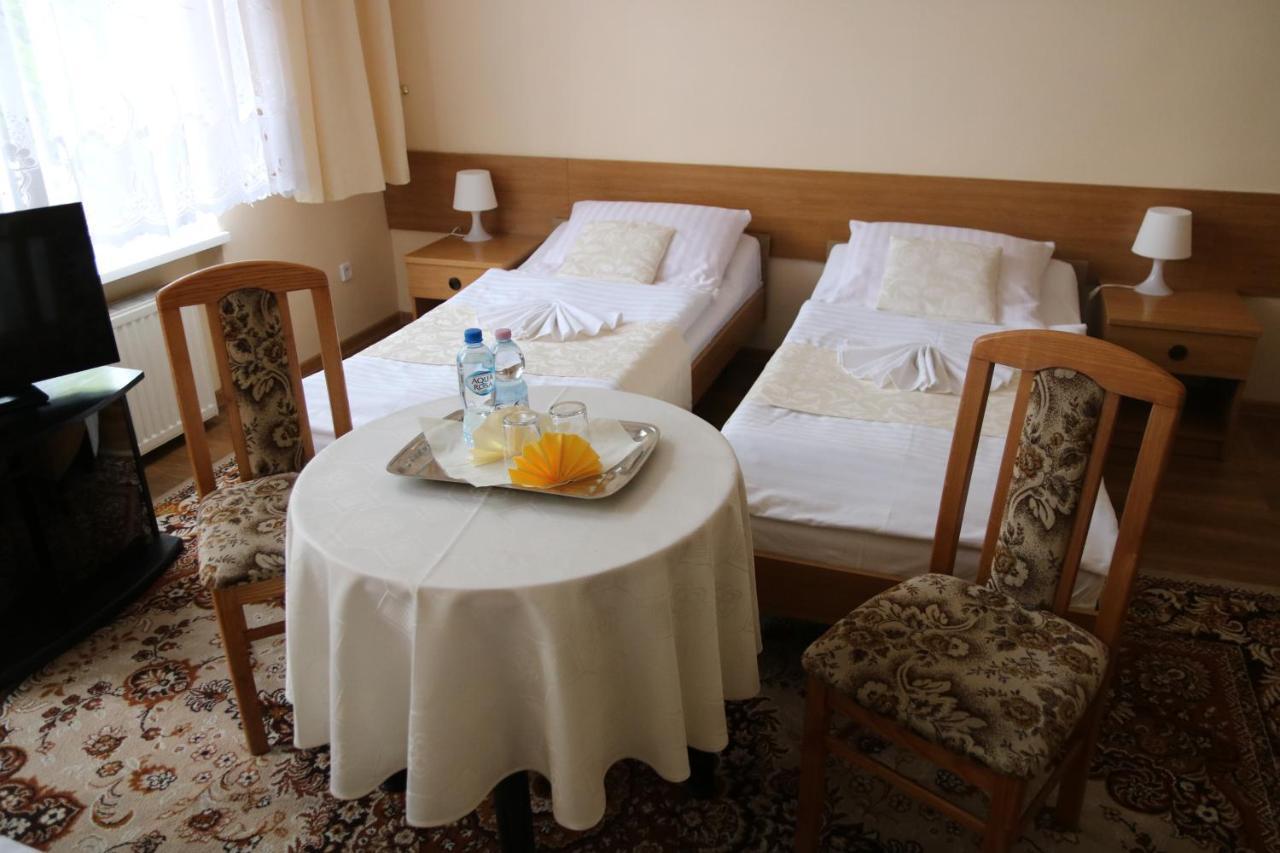 חויניצה Hotel Polonia מראה חיצוני תמונה